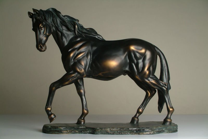 antique-bronze-horse-sculpture