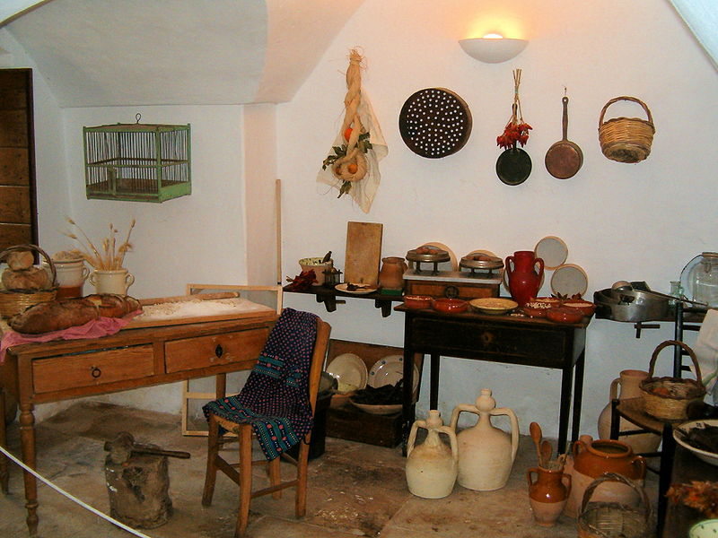 Kitchen-Old-Italian-kitchen-Trullo_Sovrano_Alberobello