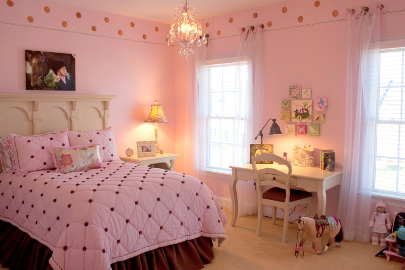 Rachel_pink_bedroom_045