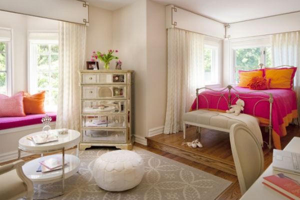 pink-orange-bedroom