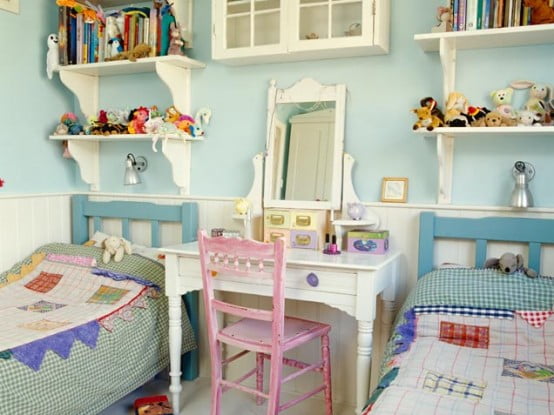 charming-country-style-kids-room-for-two-554x415