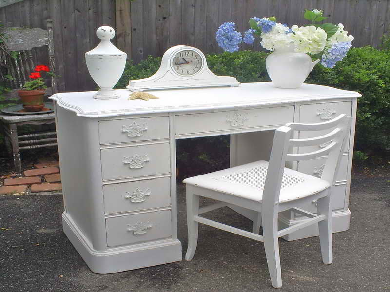 Shabby-Chic-NYC-Furniture-with-desk-white