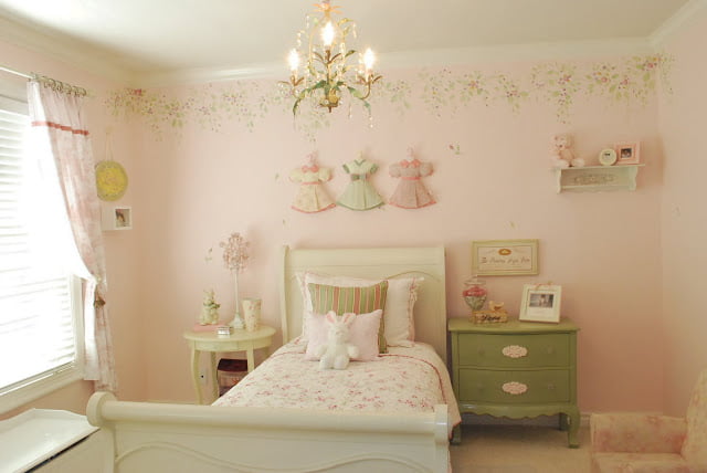 girls-vintage-bedroom2