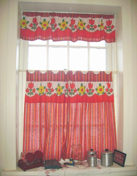 colorful-kitchen-curtains