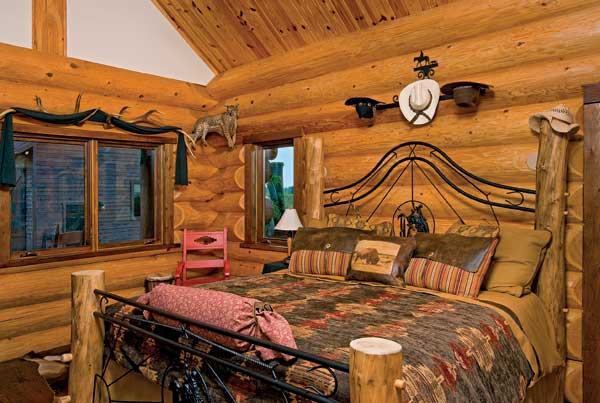 western-log-home-bedroom