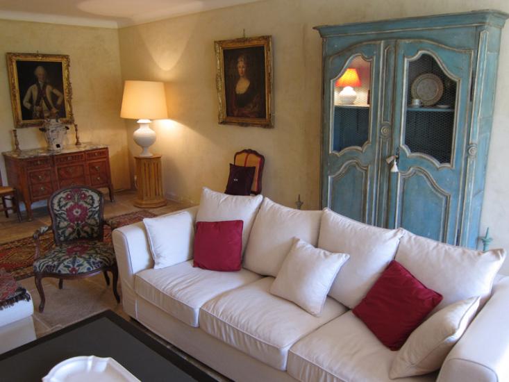 Villa Rent Provence - Nice sofa