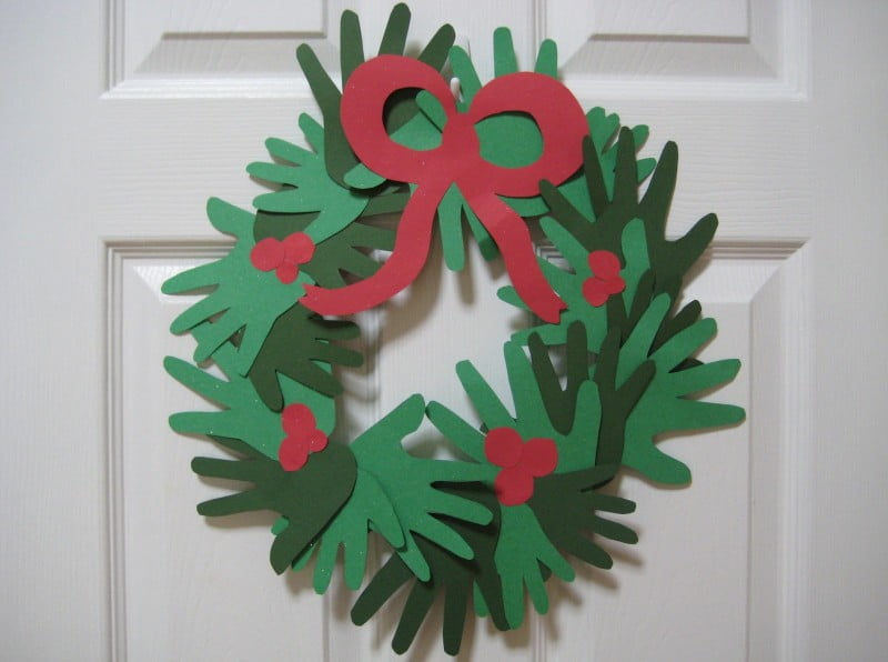 handprint-wreath-christmas-craft-project