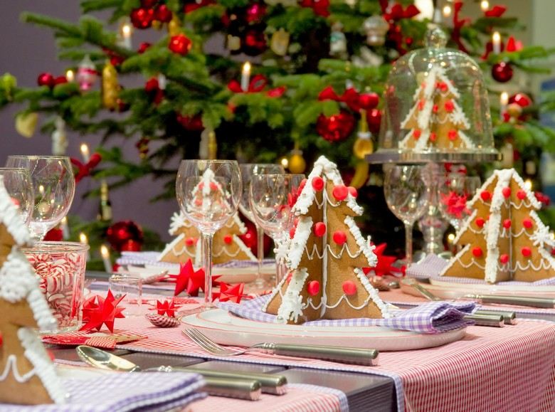 decorations-noel-table-style-americain-sapins-biscuit-noel