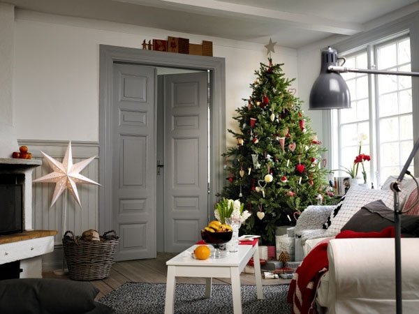 scandinavian-christmas-tree-ornaments